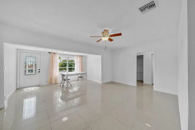 West Palm Beach Residence photo 23