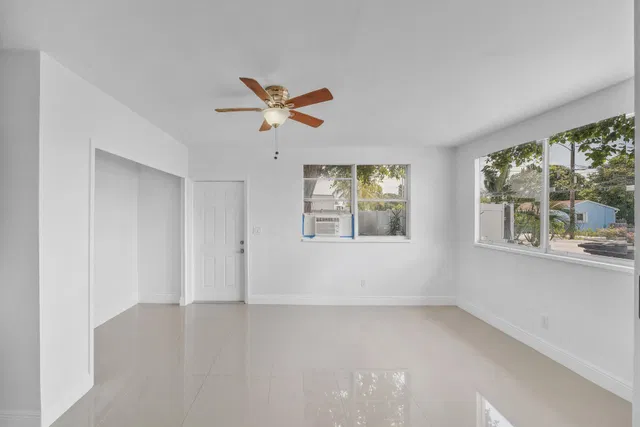 West Palm Beach Residence photo 36
