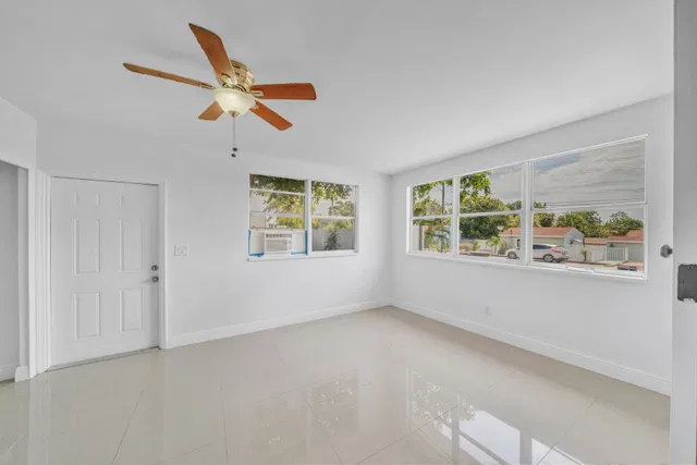 West Palm Beach Residence photo 37