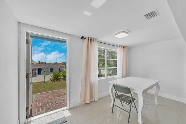 West Palm Beach Residence photo 48