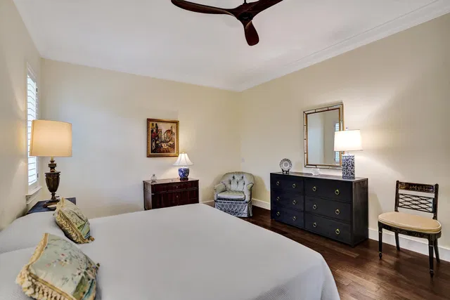 Residence photo 23