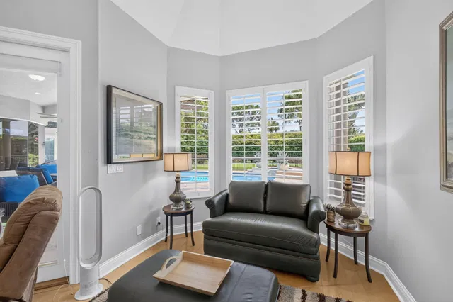  Residence photo 41