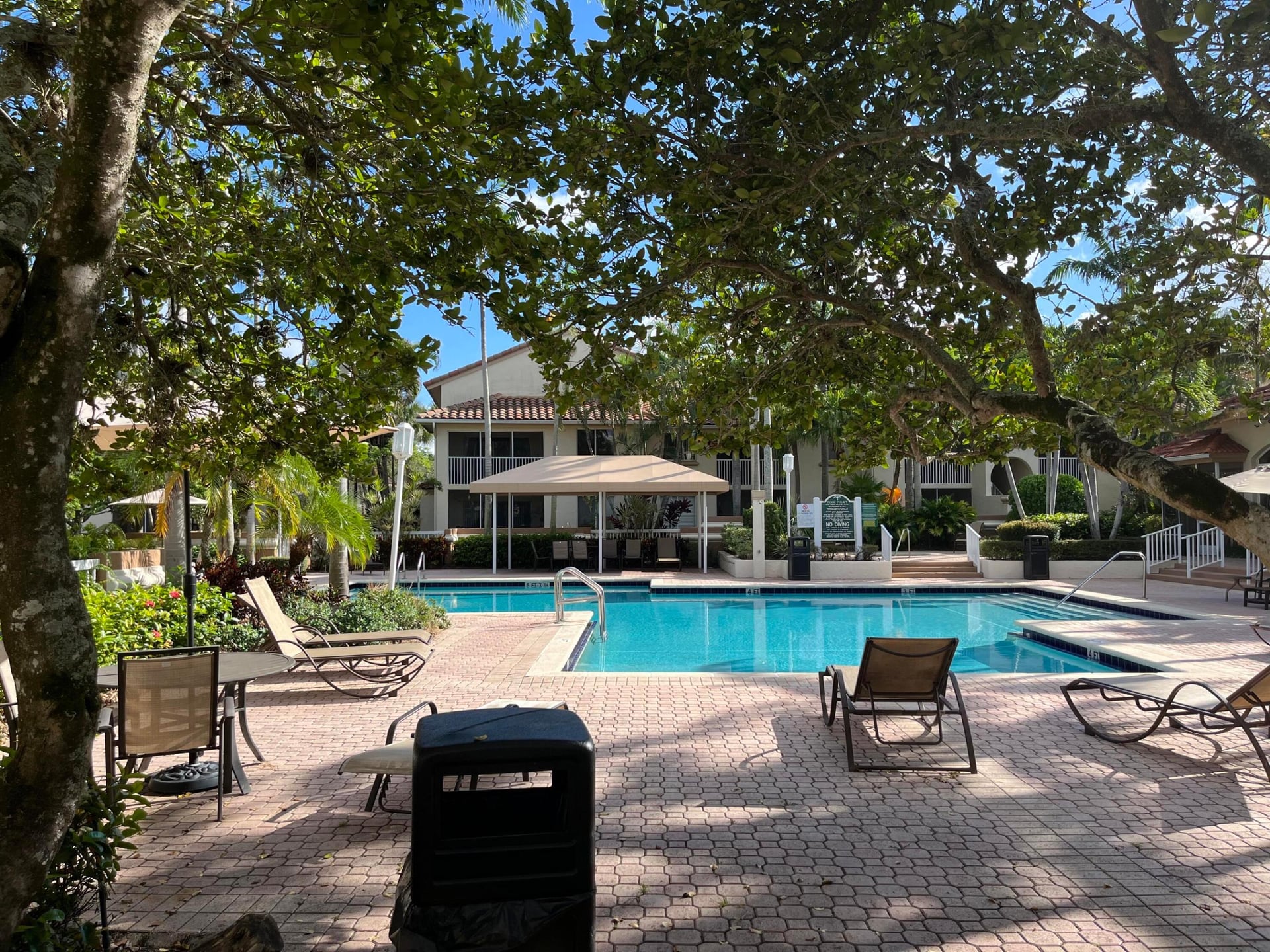  Residence photo 6