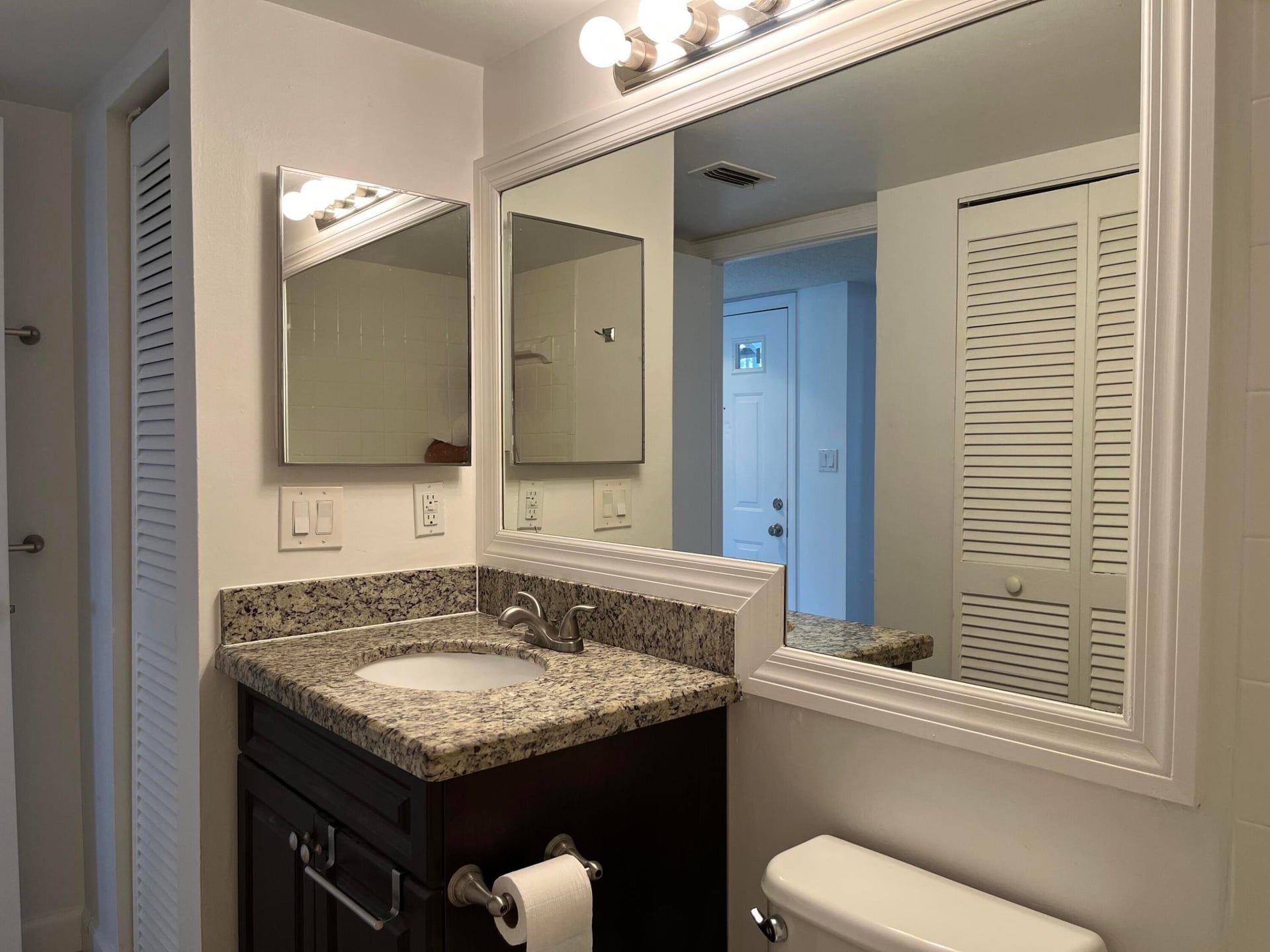  Residence photo 12