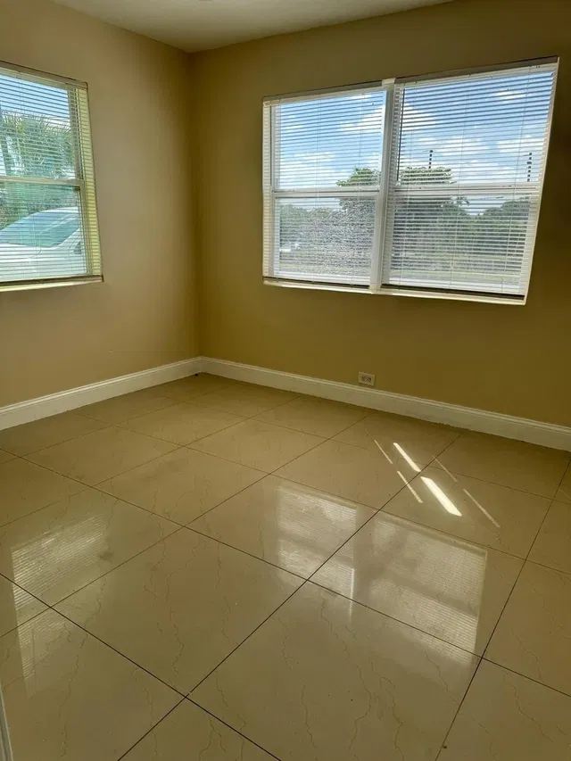 Residence photo 7
