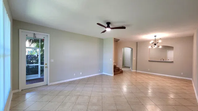 Residence photo 6