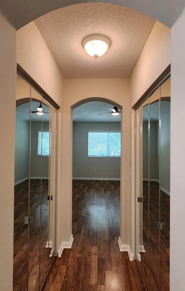 Residence photo 16