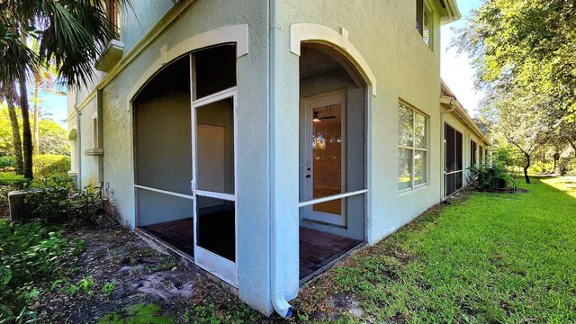 Residence photo 23