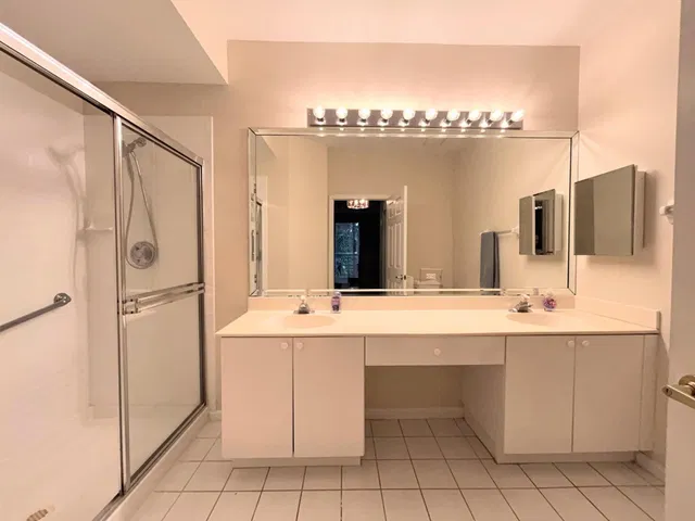 Unit 2 photo 22