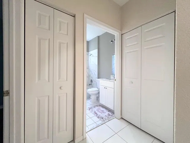  Unit 2 photo 29