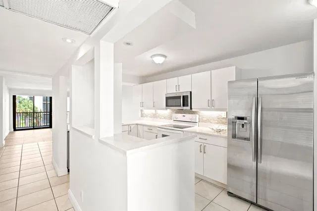 Boca Raton Unit 3020 photo 6