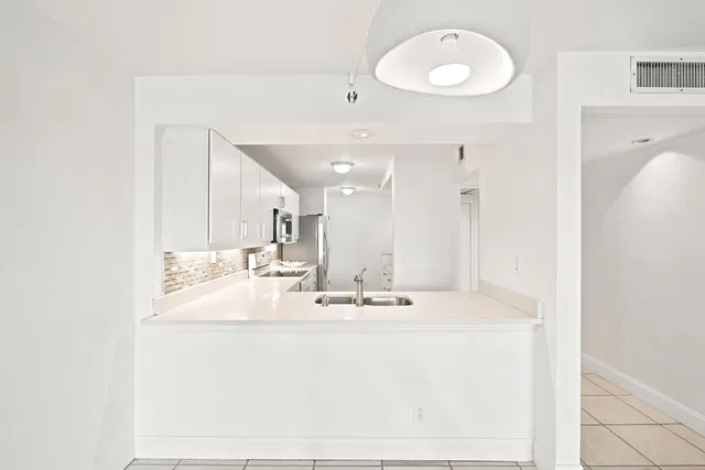 Boca Raton Unit 3020 photo 12
