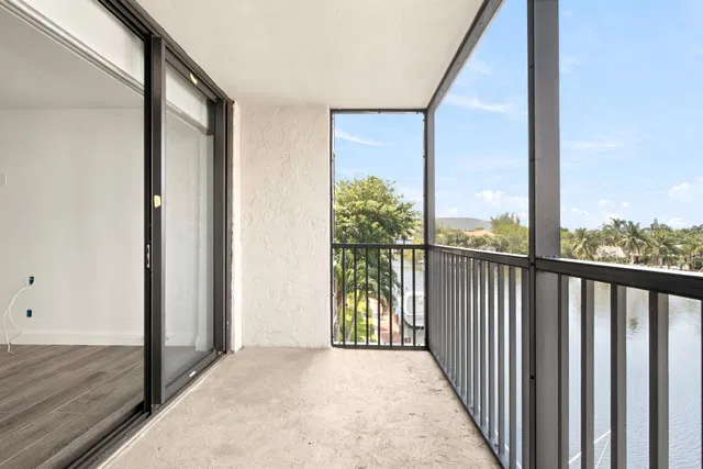 Boca Raton Unit 3020 photo 21