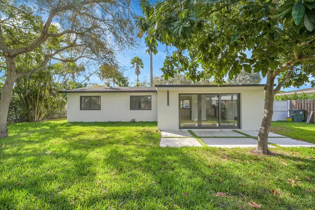  Residence photo 24