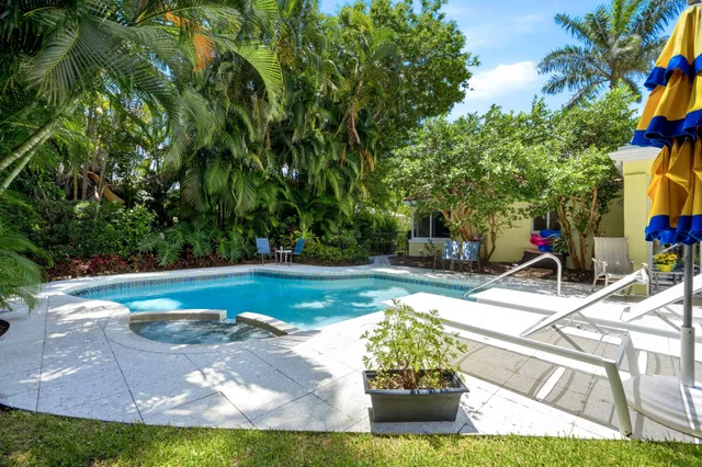 North End Palm Beach Residence photo 16
