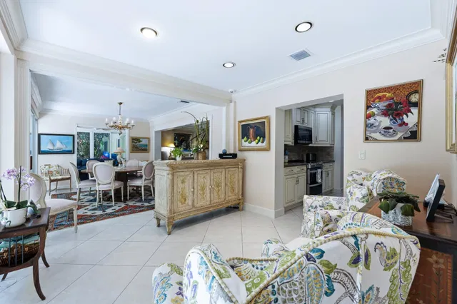 North End Palm Beach Residence photo 20