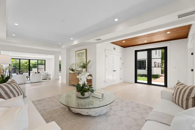 SoSo West Palm Beach Residence photo 13