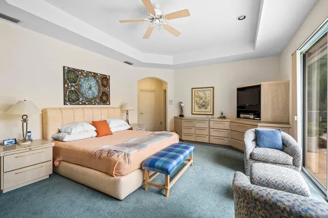 Woodfield Country Club Residence photo 12
