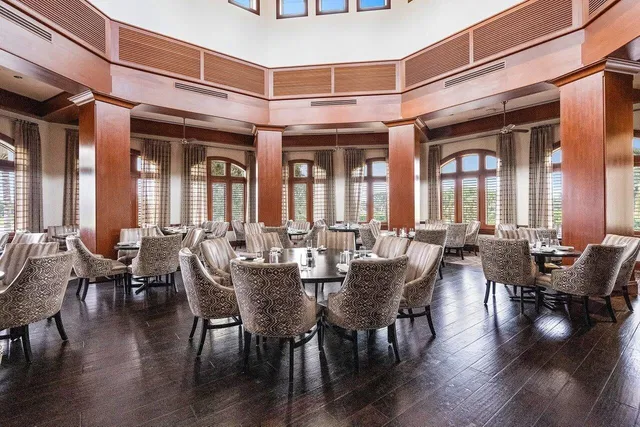 Woodfield Country Club Residence photo 35