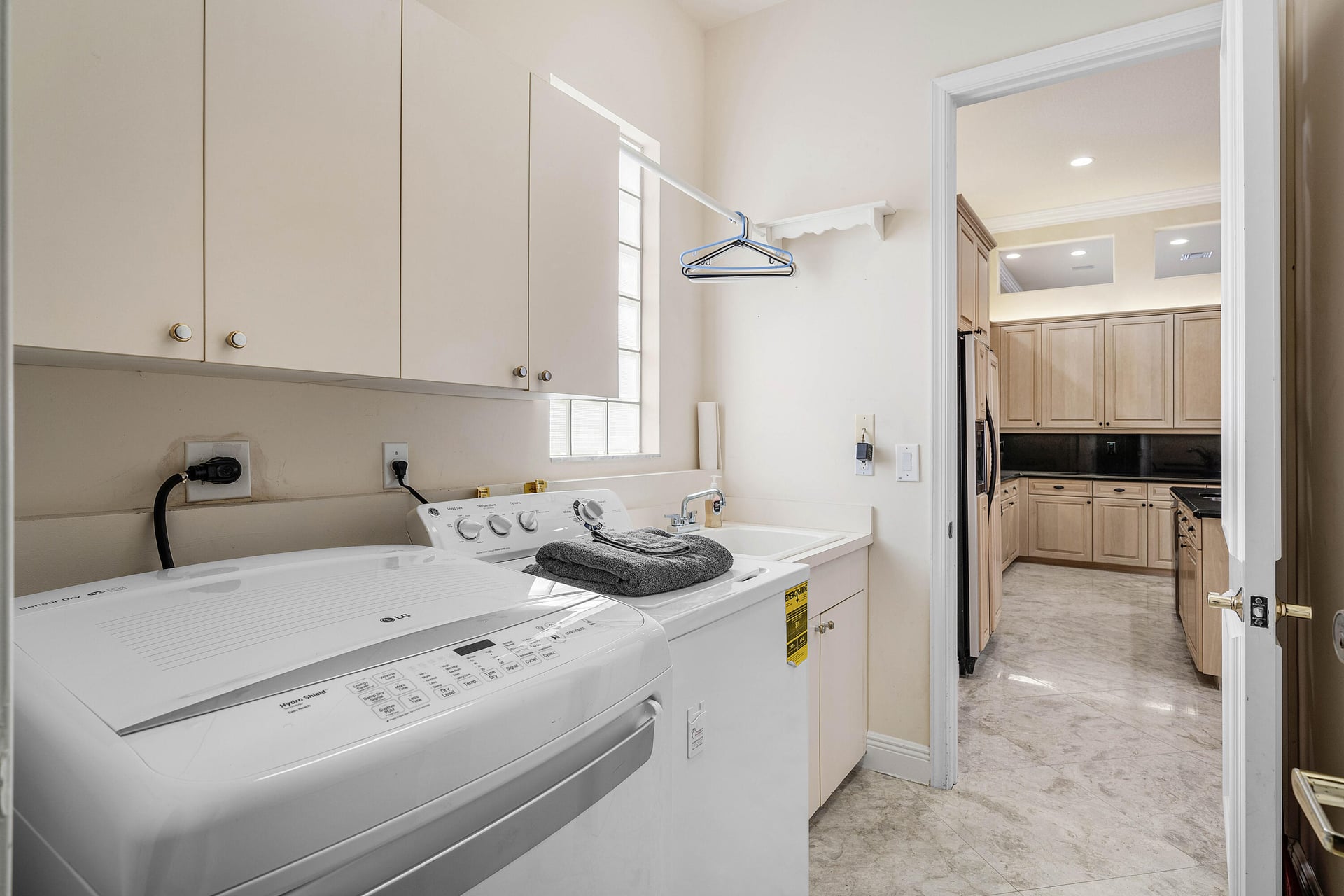  Residence photo 21
