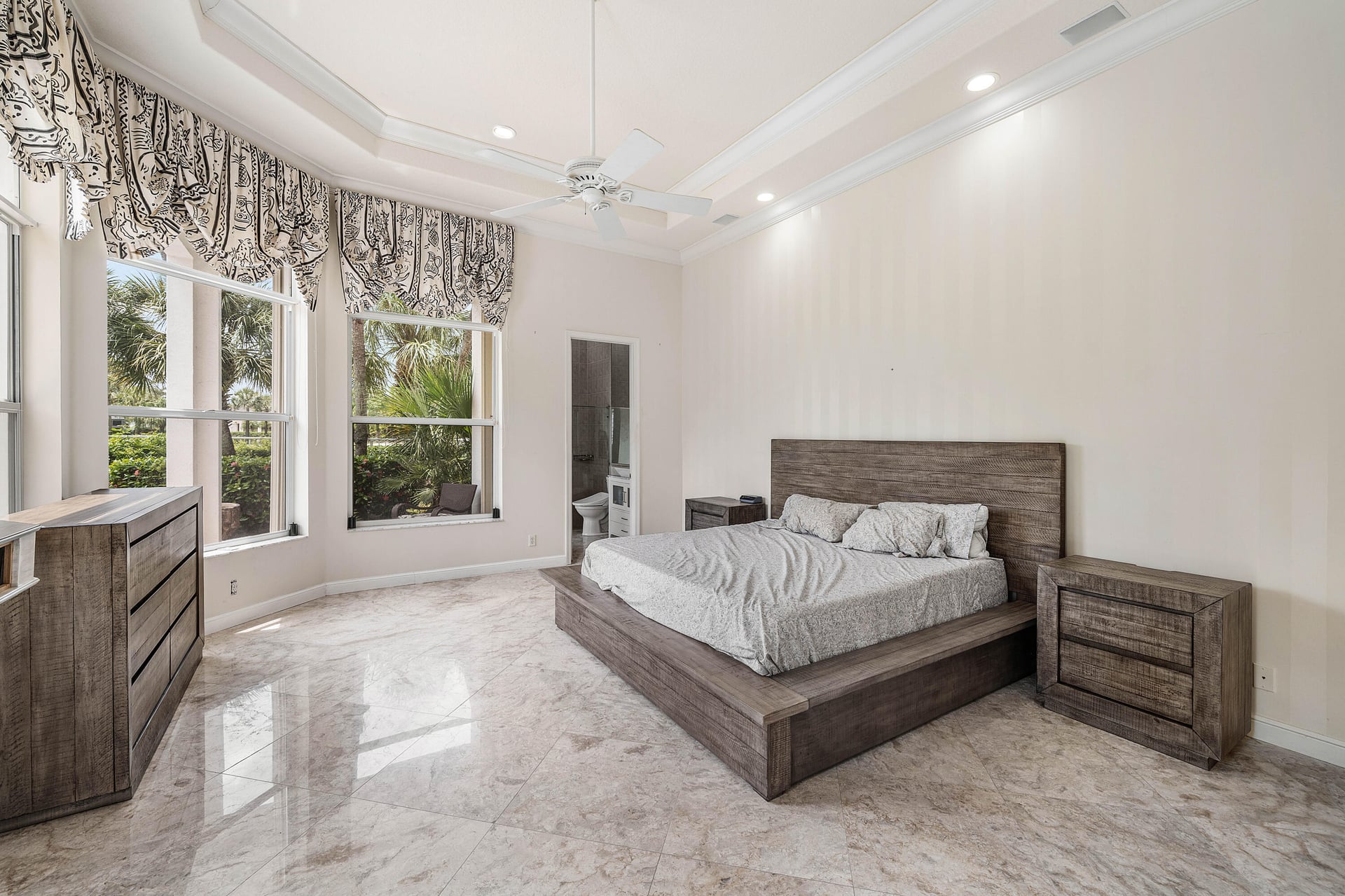  Residence photo 27