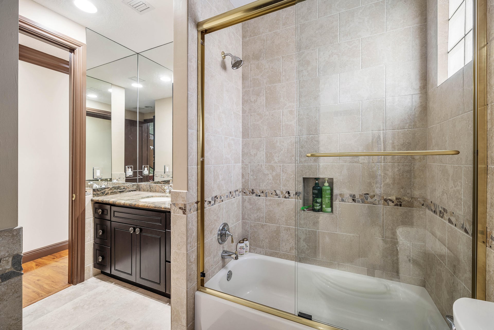  Residence photo 39