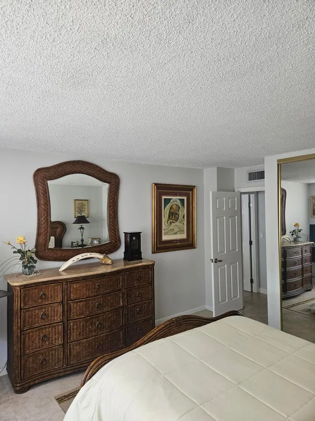 Boca Towers Unit 405e photo 7