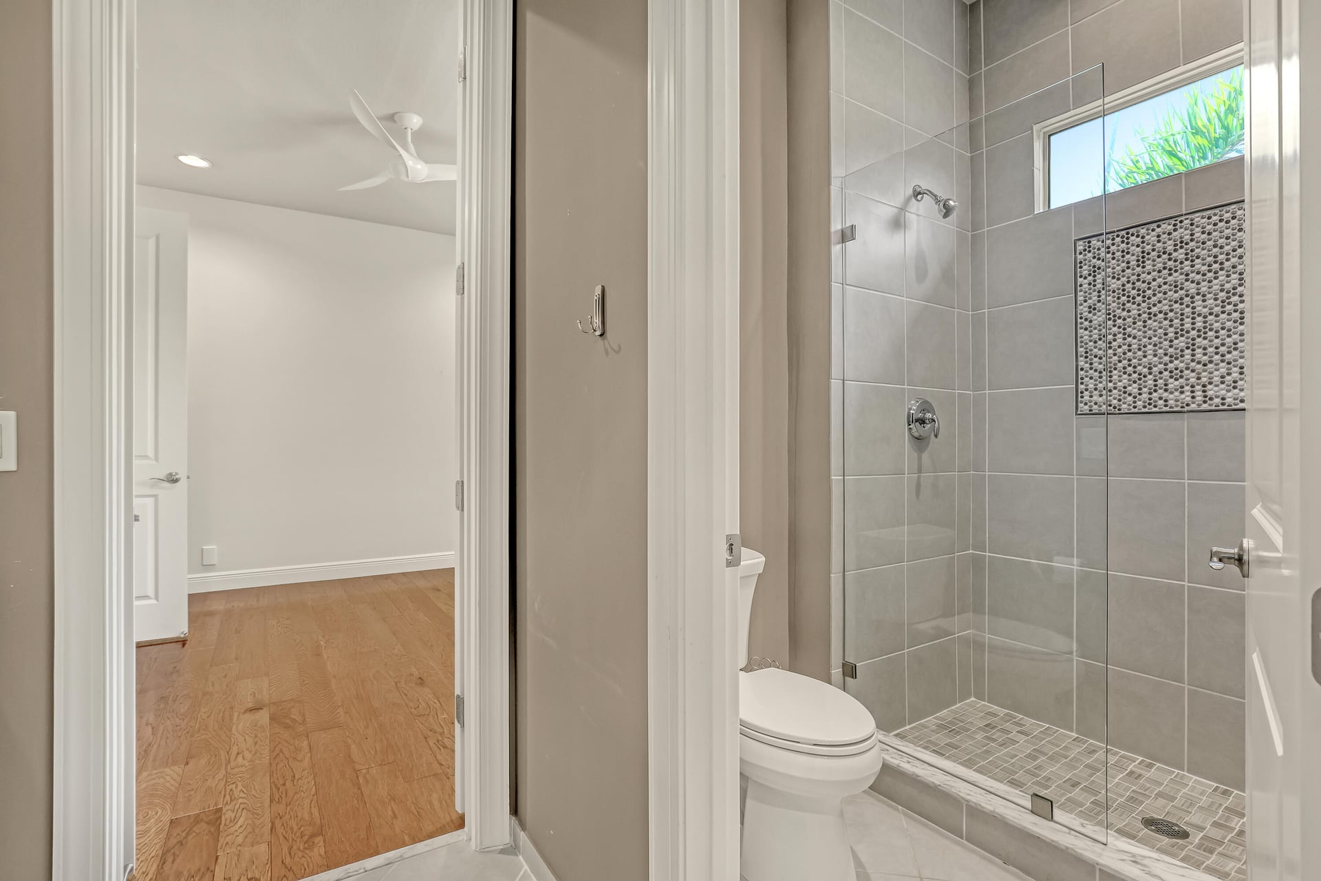  Residence photo 50
