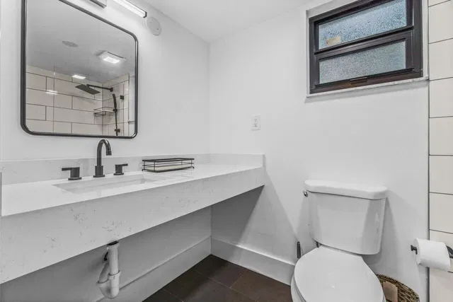 Unit 206 photo 30