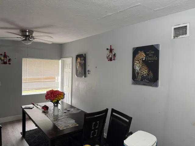  Residence photo 14