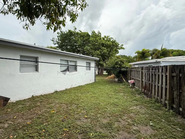  Residence photo 23