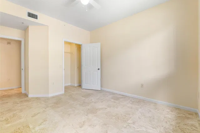 Unit 3105 photo 10