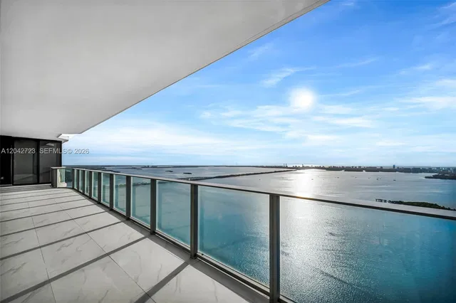 Aria Reserve Miami 4702
