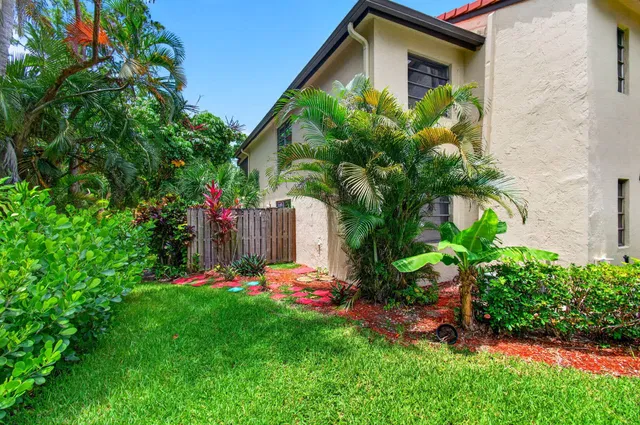 Boca Lago Country Club Homes Unit 25B photo 5