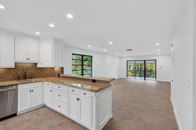 Boca Lago Country Club Homes Unit 25B photo 8