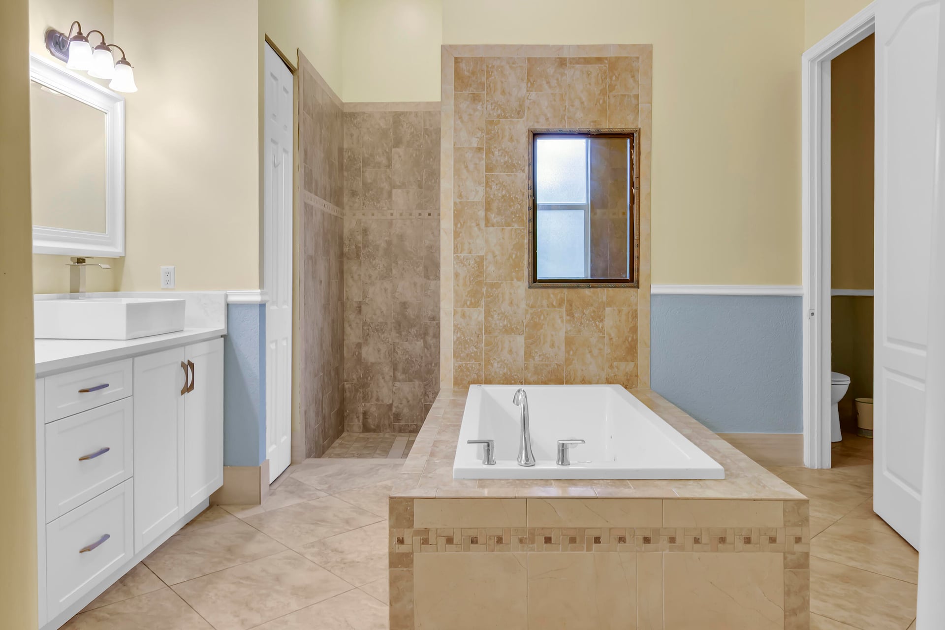  Residence photo 17