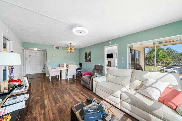  Unit 221 photo 11