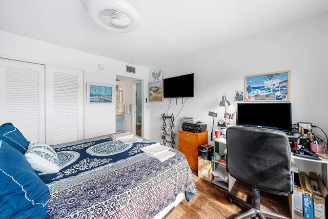  Unit 221 photo 18