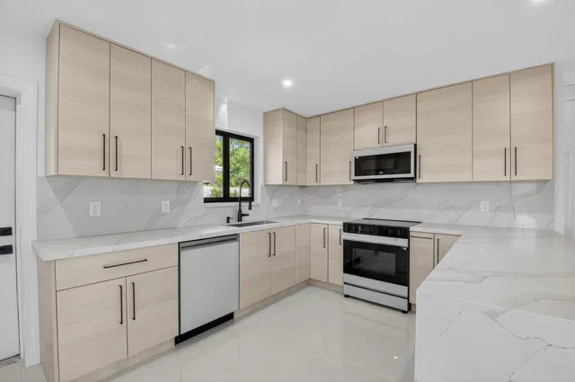 Residence photo 5