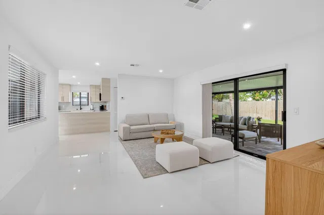 Residence photo 8