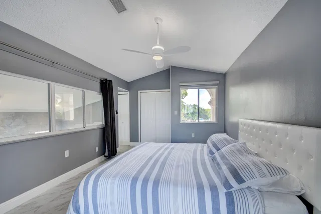 Residence photo 26
