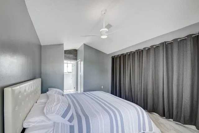 Residence photo 28