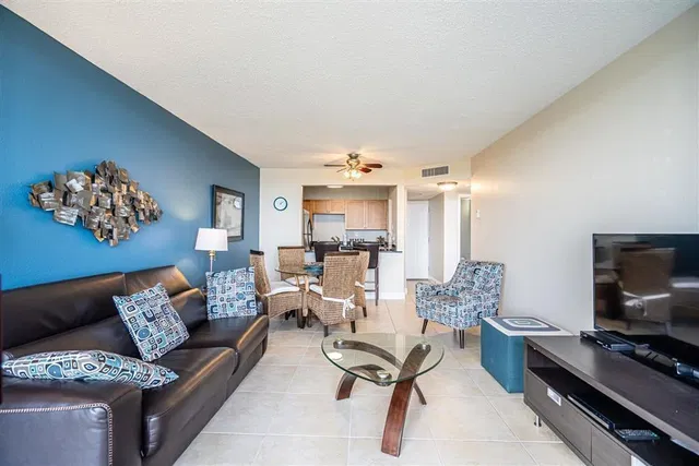 Embassy Towers Unit 409 photo 3