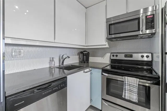 Embassy Towers Unit 613 photo 8
