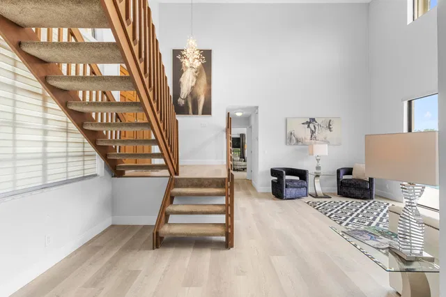  Residence photo 17