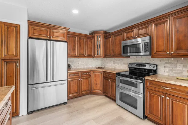  Residence photo 28
