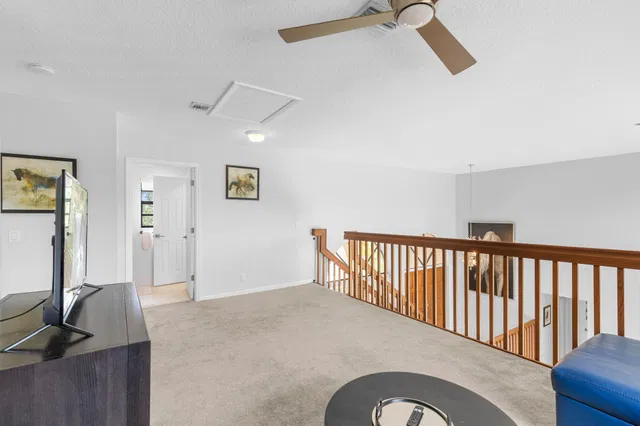  Residence photo 35