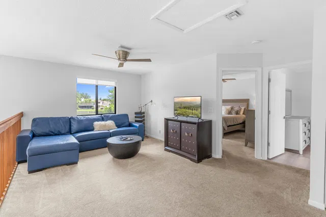  Residence photo 37