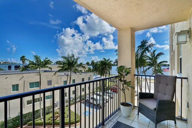 Flagler Pointe Unit 436 photo 5