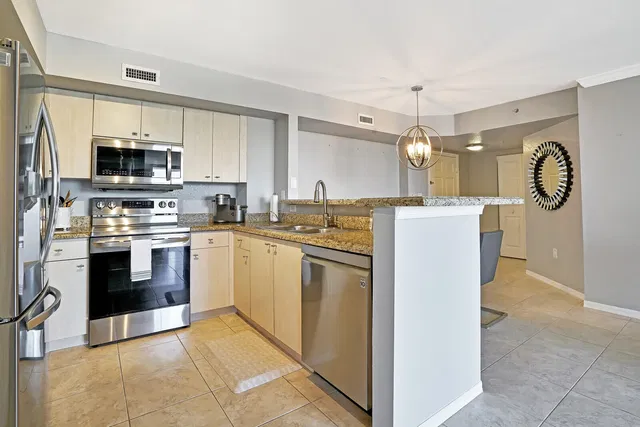 Flagler Pointe Unit 436 photo 9
